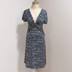 Connected Apparel Blue White Printed Short Sleeve V-neck Midi Dress Size 6